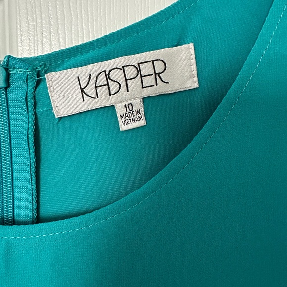 Beautiful jumpsuit size 10 . Perfect for any occasion. Worn only once. - Picture 4 of 5